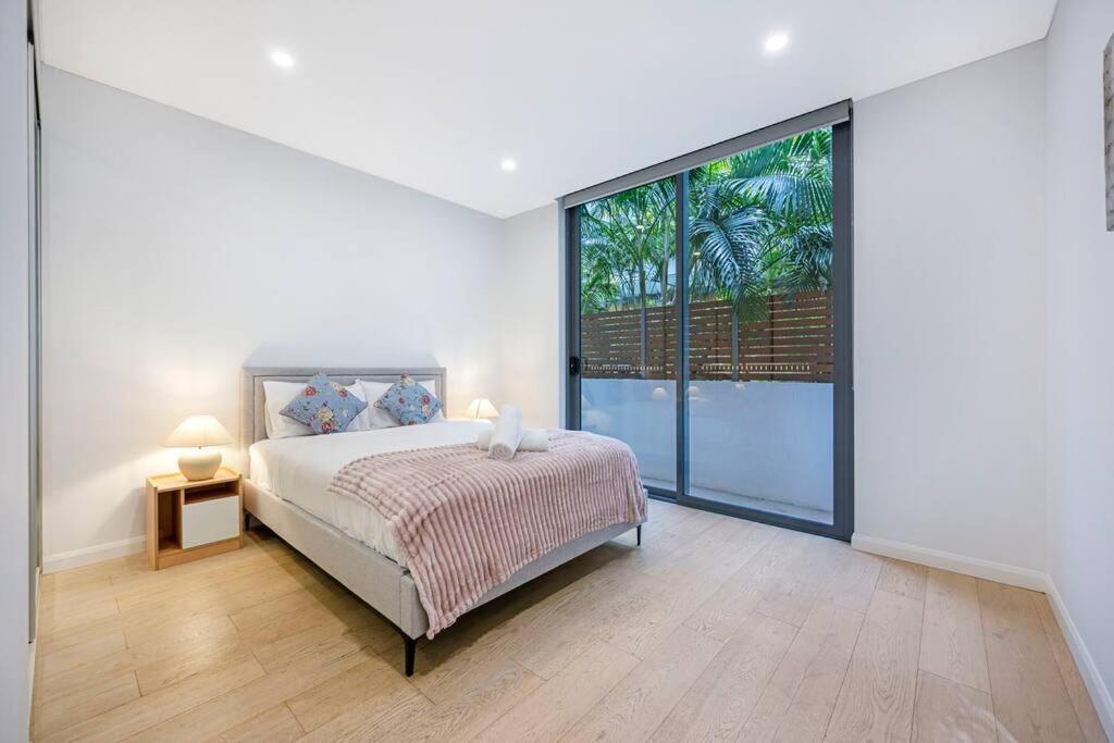 Eastwood 3br - Close To Shops & Transport *